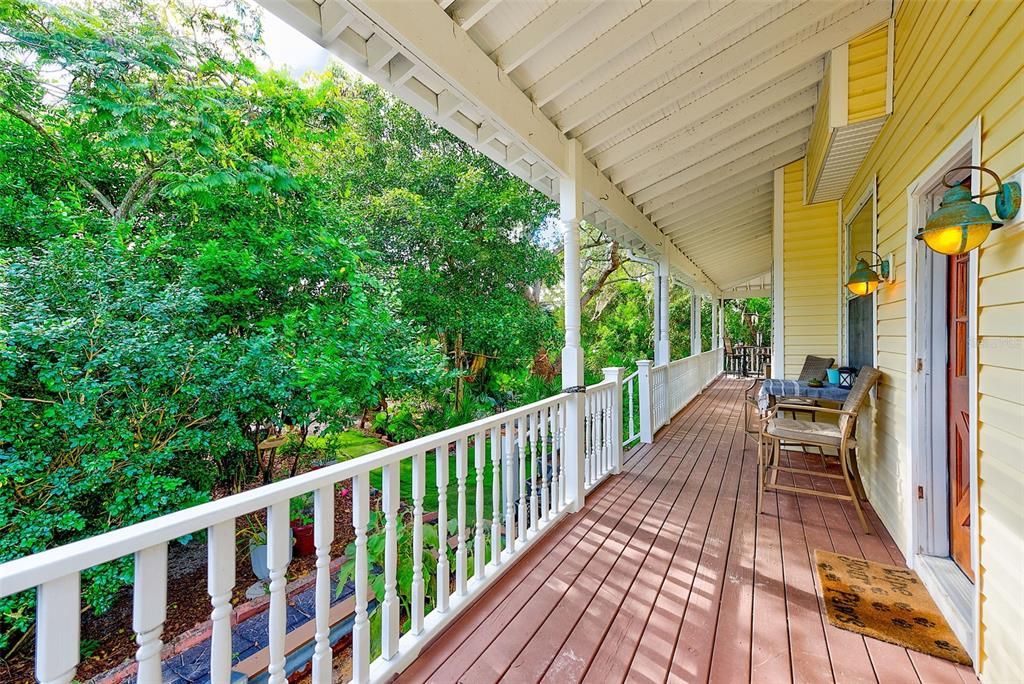 For Sale: $699,900 (3 beds, 2 baths, 2222 Square Feet)