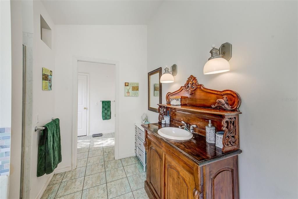 For Sale: $699,900 (3 beds, 2 baths, 2222 Square Feet)