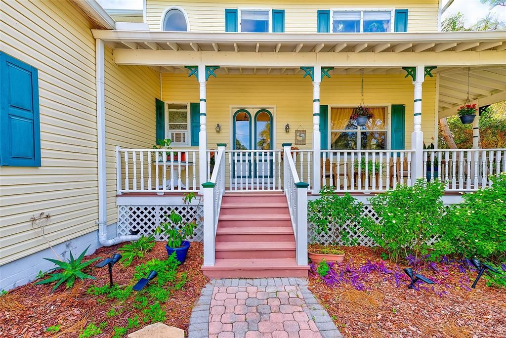 For Sale: $699,900 (3 beds, 2 baths, 2222 Square Feet)