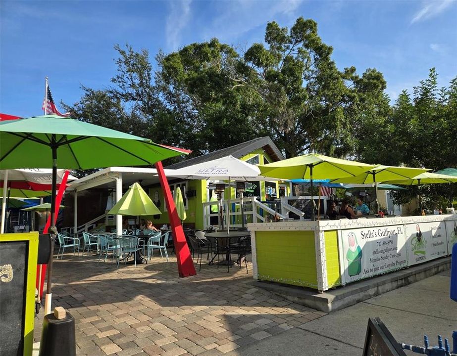 For Sale: $515,000 (2 beds, 2 baths, 1302 Square Feet)