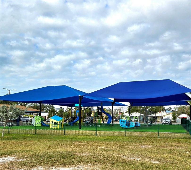 For Sale: $515,000 (2 beds, 2 baths, 1302 Square Feet)