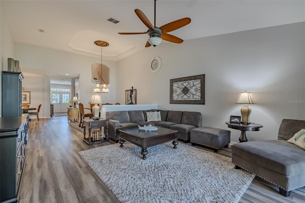 待售: $395,000 (3 贝兹, 2 浴室, 2274 平方英尺)