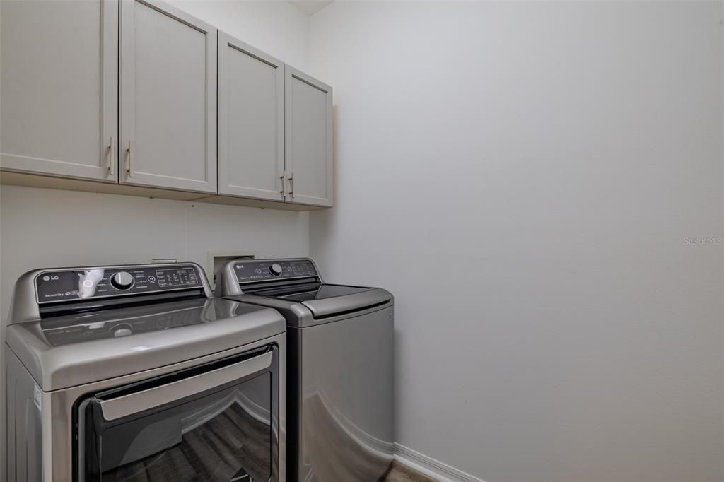 待售: $395,000 (3 贝兹, 2 浴室, 2274 平方英尺)