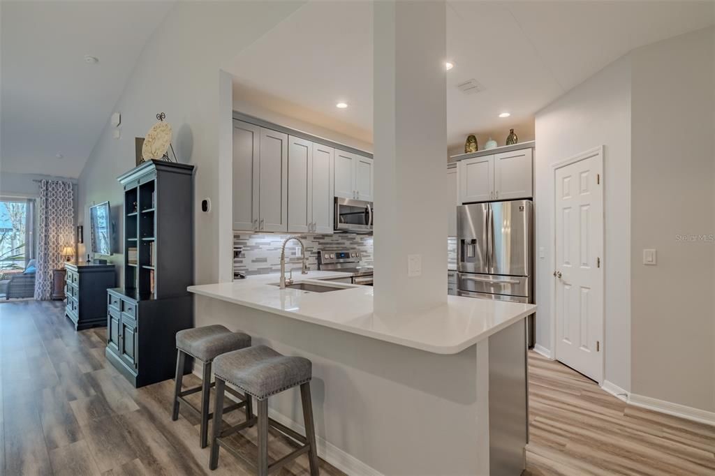 待售: $395,000 (3 贝兹, 2 浴室, 2274 平方英尺)