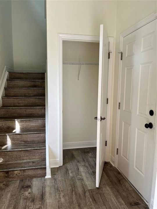 出租: $1,700 (2 贝兹, 2 浴室, 1065 平方英尺)