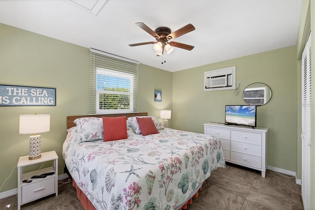 待售: $900,000 (4 贝兹, 3 浴室, 2616 平方英尺)