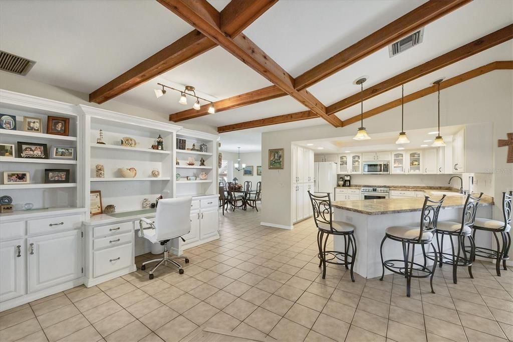 待售: $900,000 (4 贝兹, 3 浴室, 2616 平方英尺)