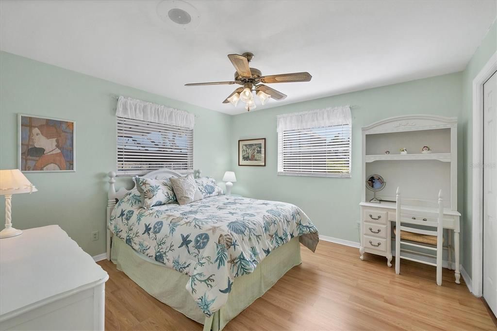 待售: $900,000 (4 贝兹, 3 浴室, 2616 平方英尺)