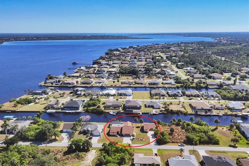 待售: $900,000 (4 贝兹, 3 浴室, 2616 平方英尺)