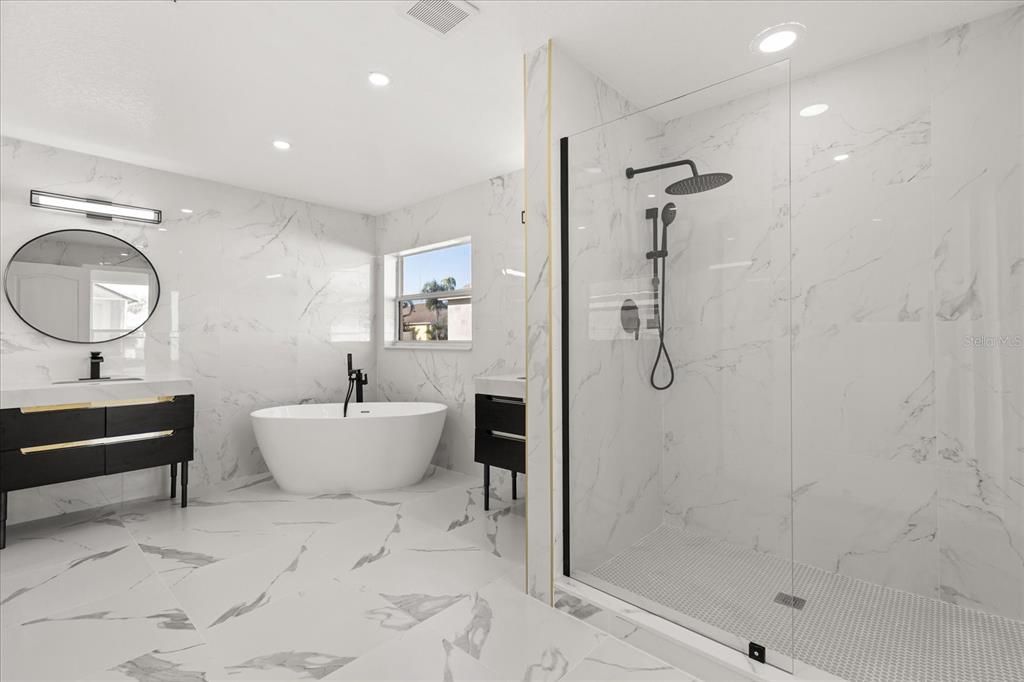 Active With Contract: $450,000 (4 beds, 2 baths, 2844 Square Feet)