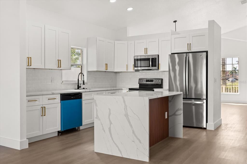 Active With Contract: $450,000 (4 beds, 2 baths, 2844 Square Feet)