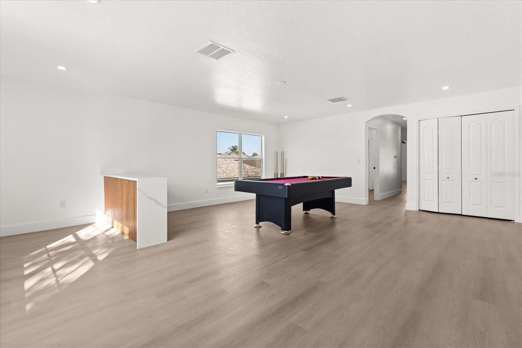 Active With Contract: $450,000 (4 beds, 2 baths, 2844 Square Feet)