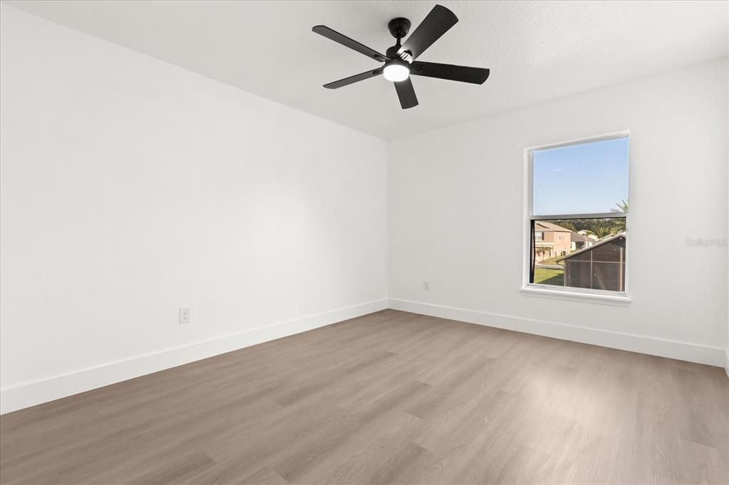 Active With Contract: $450,000 (4 beds, 2 baths, 2844 Square Feet)