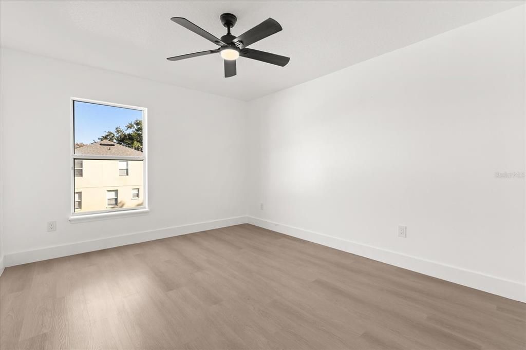 Active With Contract: $450,000 (4 beds, 2 baths, 2844 Square Feet)