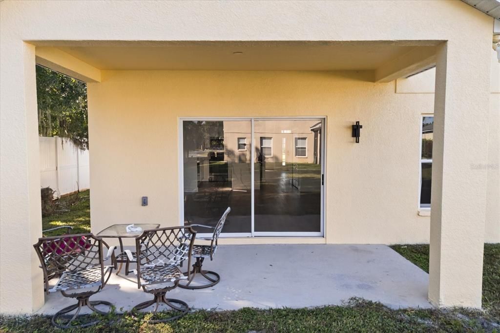 Active With Contract: $450,000 (4 beds, 2 baths, 2844 Square Feet)