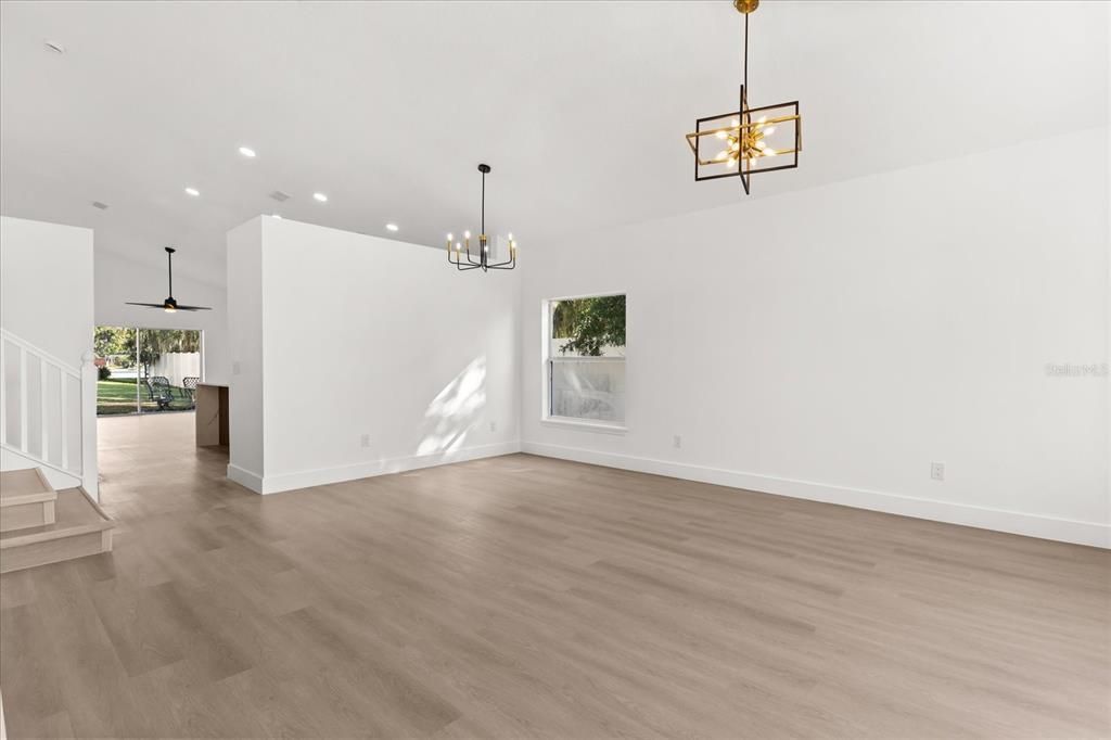 Active With Contract: $450,000 (4 beds, 2 baths, 2844 Square Feet)