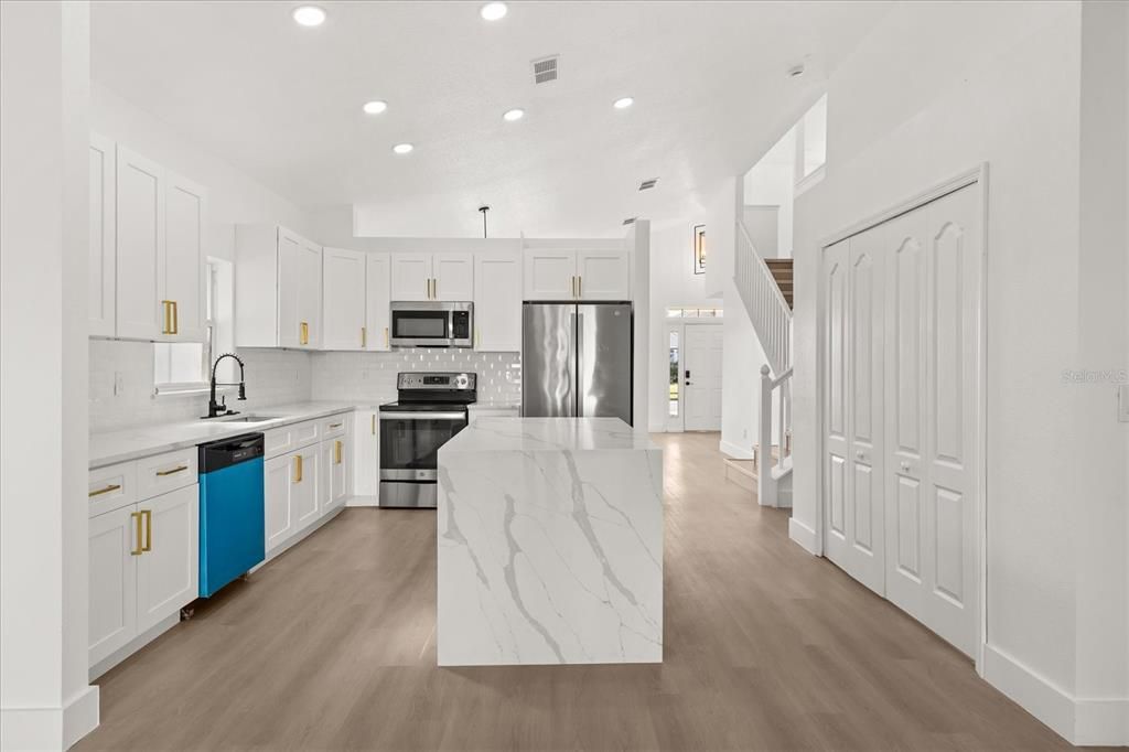 Active With Contract: $450,000 (4 beds, 2 baths, 2844 Square Feet)