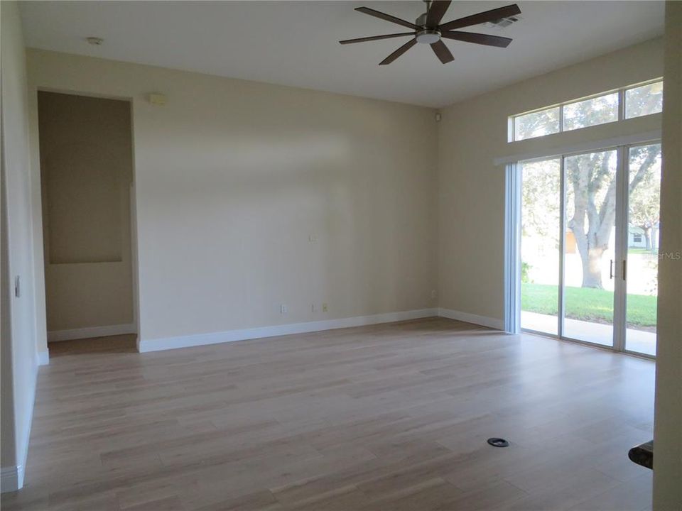 For Sale: $549,900 (4 beds, 3 baths, 2569 Square Feet)