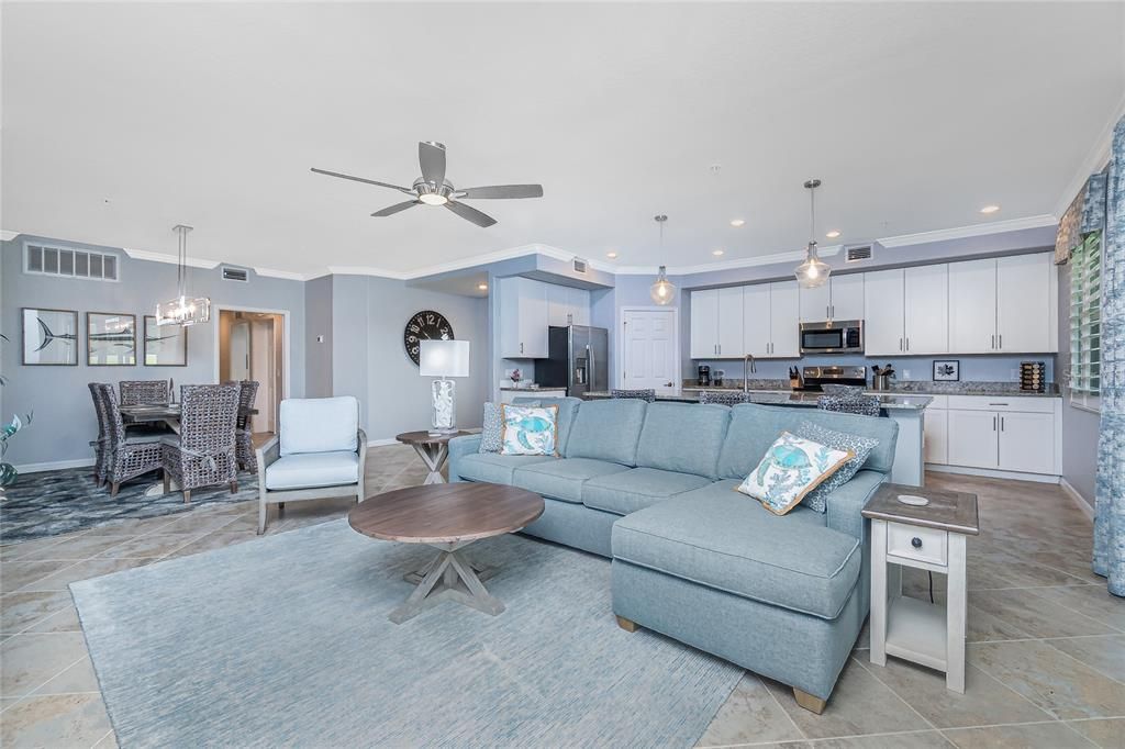 На продажу: $459,000 (3 спален, 2 ванн, 1917 Квадратных фут)