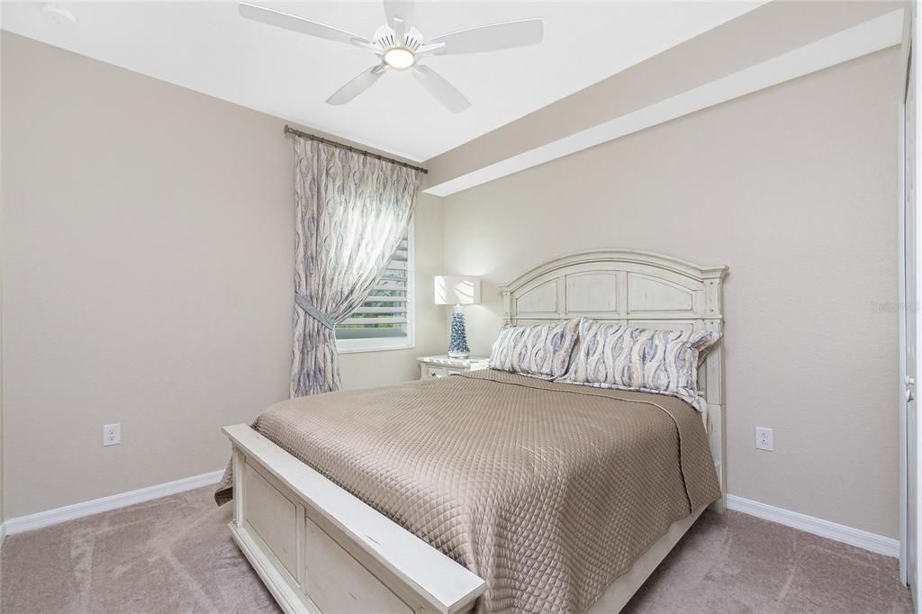 На продажу: $459,000 (3 спален, 2 ванн, 1917 Квадратных фут)