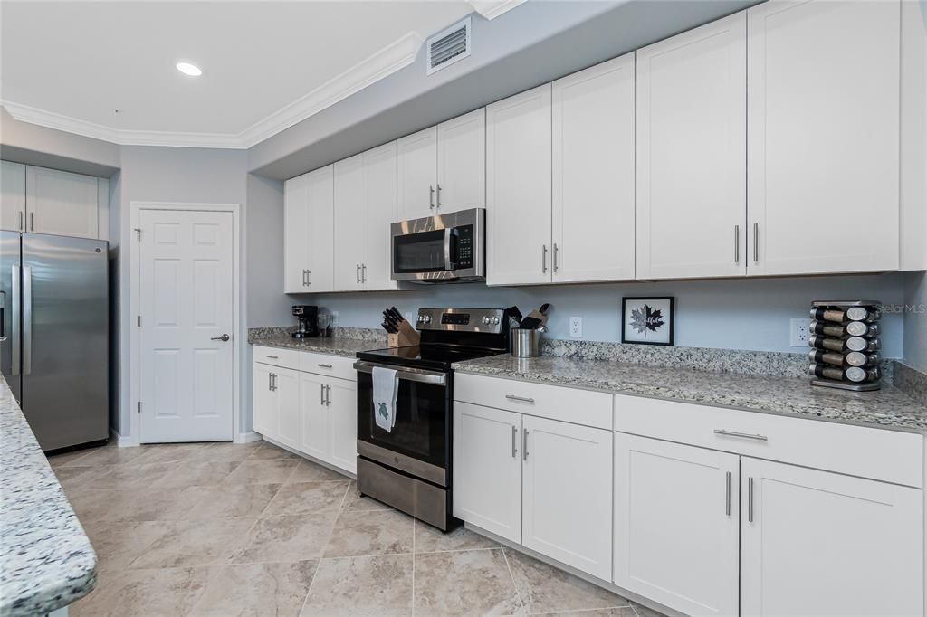 На продажу: $459,000 (3 спален, 2 ванн, 1917 Квадратных фут)