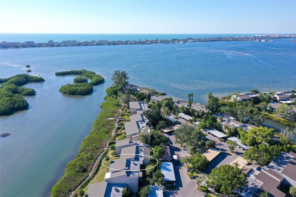 待售: $569,000 (2 贝兹, 2 浴室, 1216 平方英尺)