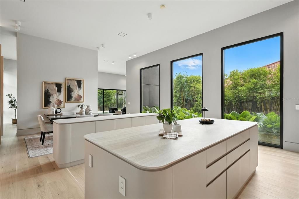 For Rent: $19,000 (4 beds, 5 baths, 3658 Square Feet)