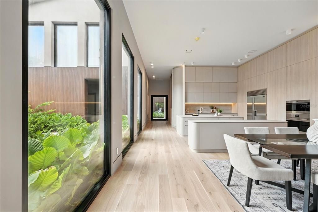 For Rent: $19,000 (4 beds, 5 baths, 3658 Square Feet)