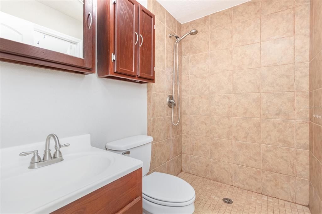 Active With Contract: $290,000 (2 beds, 2 baths, 1008 Square Feet)