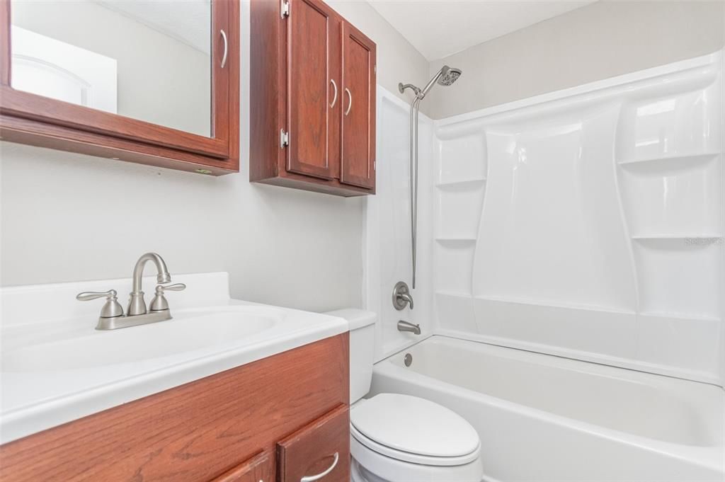 Active With Contract: $290,000 (2 beds, 2 baths, 1008 Square Feet)