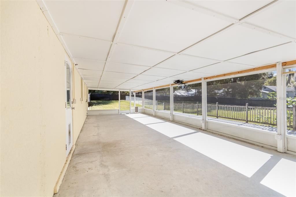 Active With Contract: $290,000 (2 beds, 2 baths, 1008 Square Feet)