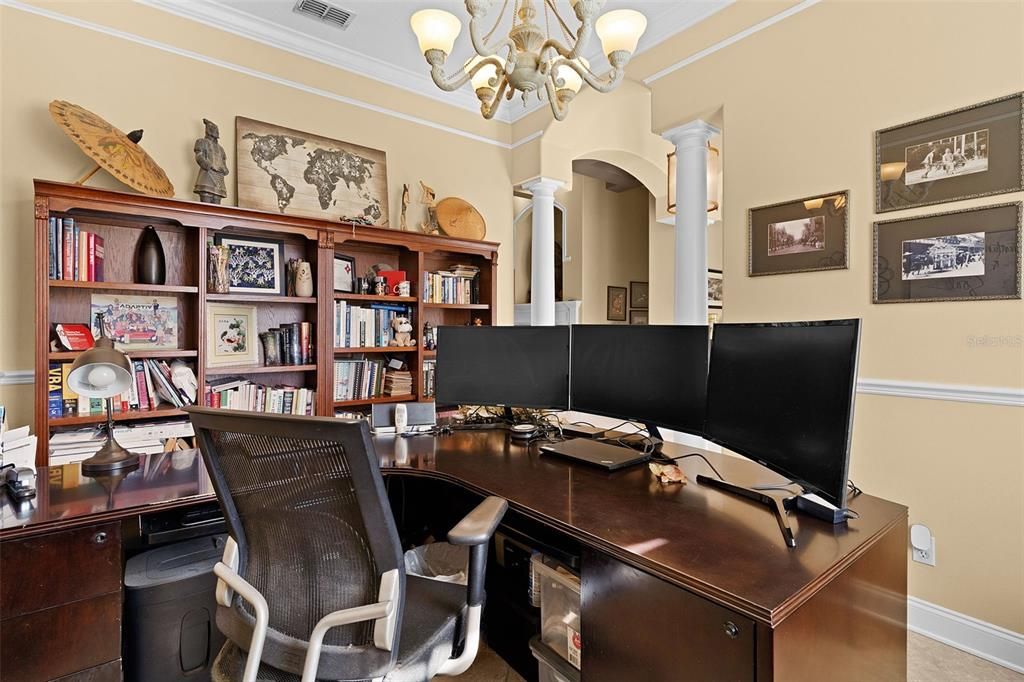 待售: $630,000 (4 贝兹, 2 浴室, 2555 平方英尺)