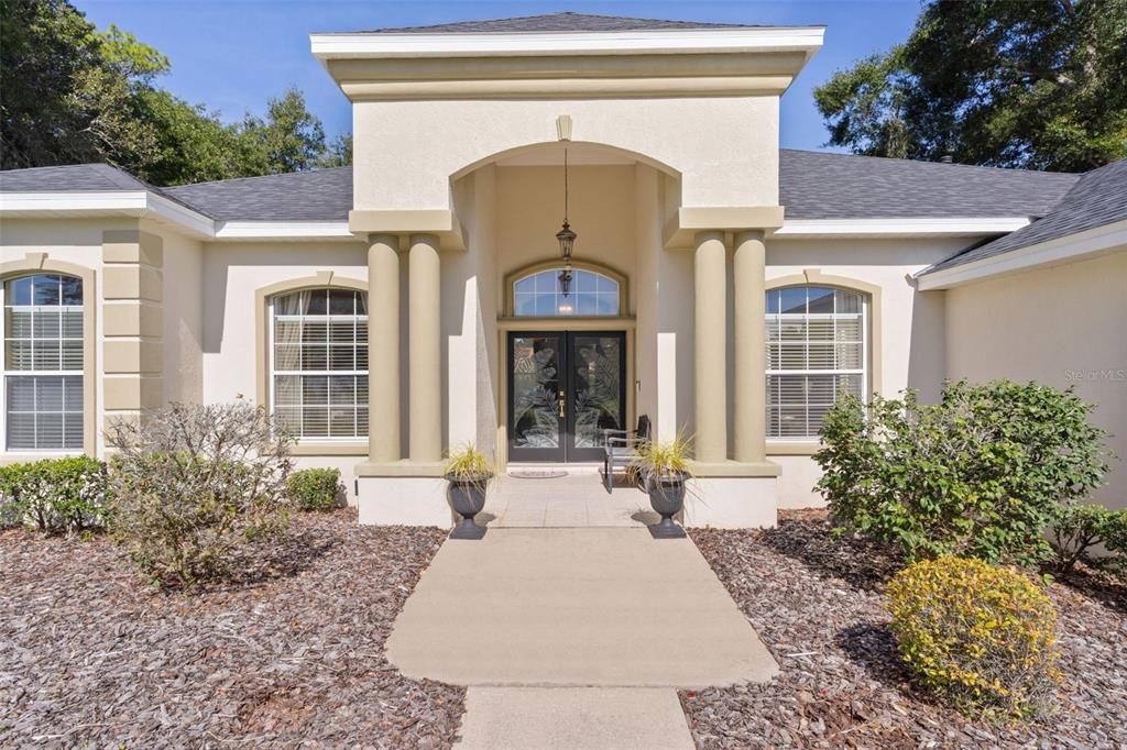 待售: $630,000 (4 贝兹, 2 浴室, 2555 平方英尺)