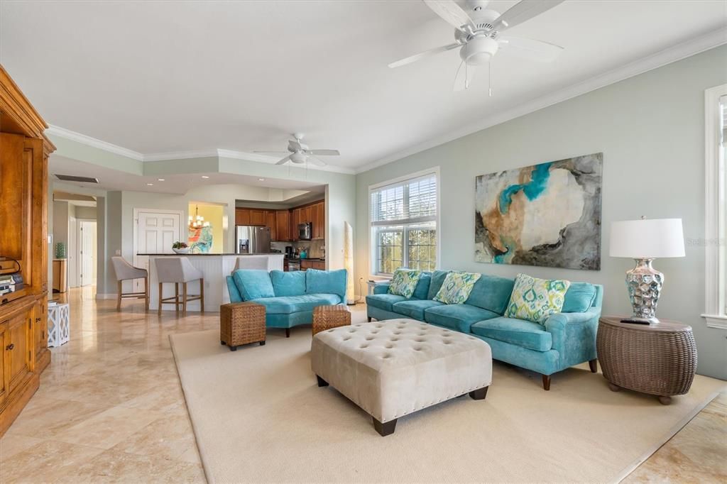 待售: $325,000 (3 贝兹, 2 浴室, 1999 平方英尺)