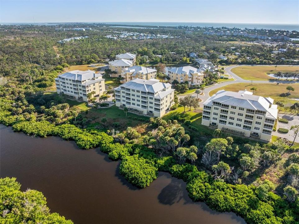 待售: $325,000 (3 贝兹, 2 浴室, 1999 平方英尺)