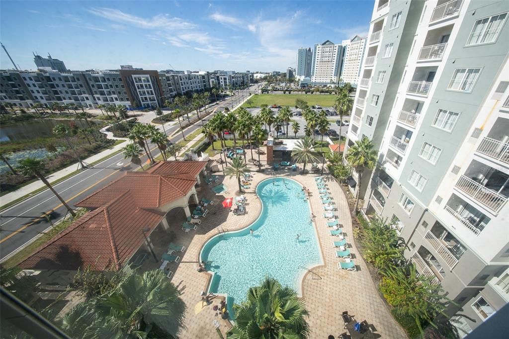 For Sale: $299,500 (2 beds, 2 baths, 1056 Square Feet)