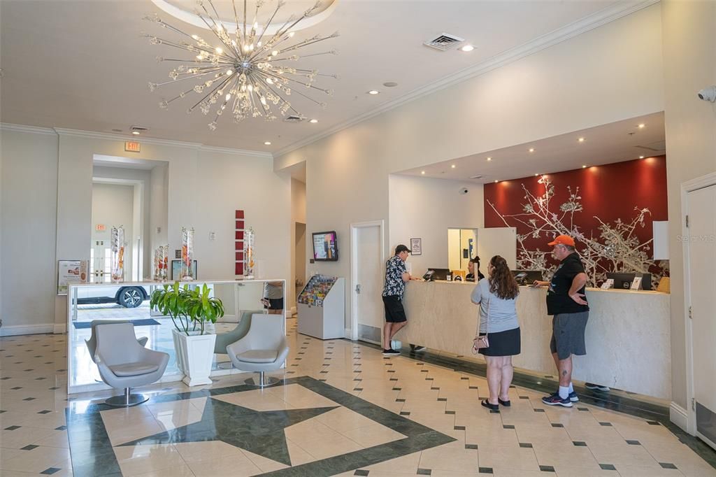 For Sale: $299,500 (2 beds, 2 baths, 1056 Square Feet)