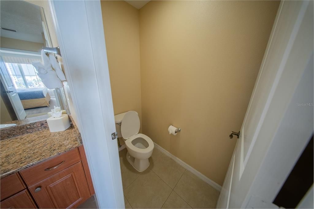 For Sale: $299,500 (2 beds, 2 baths, 1056 Square Feet)