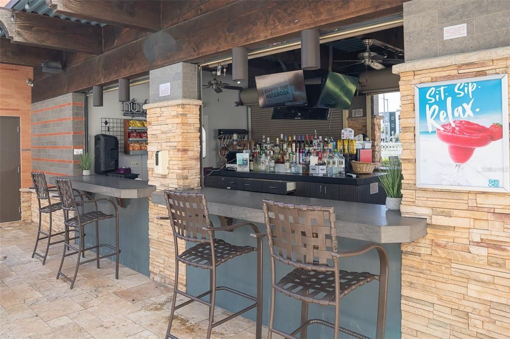 For Sale: $299,500 (2 beds, 2 baths, 1056 Square Feet)