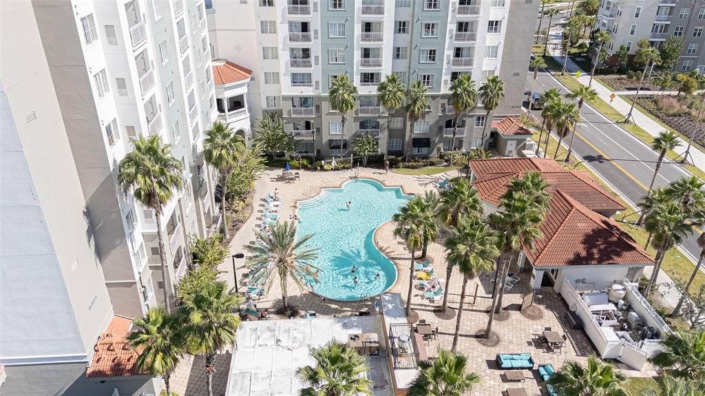 For Sale: $299,500 (2 beds, 2 baths, 1056 Square Feet)