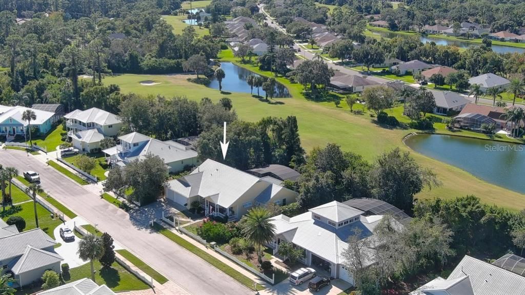 For Sale: $750,000 (3 beds, 2 baths, 2520 Square Feet)