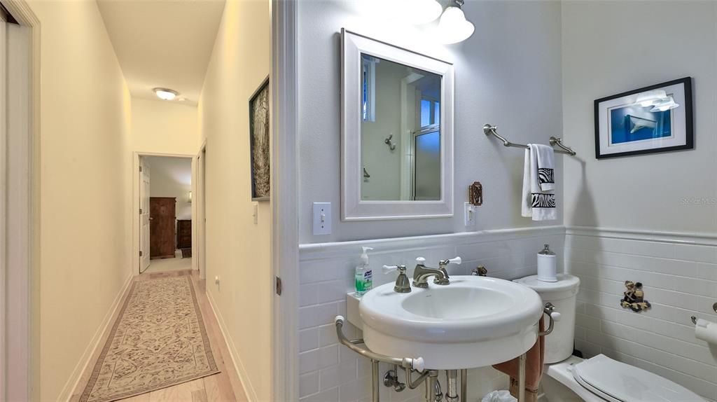 For Sale: $750,000 (3 beds, 2 baths, 2520 Square Feet)