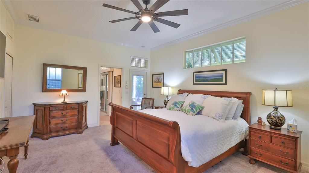 For Sale: $750,000 (3 beds, 2 baths, 2520 Square Feet)