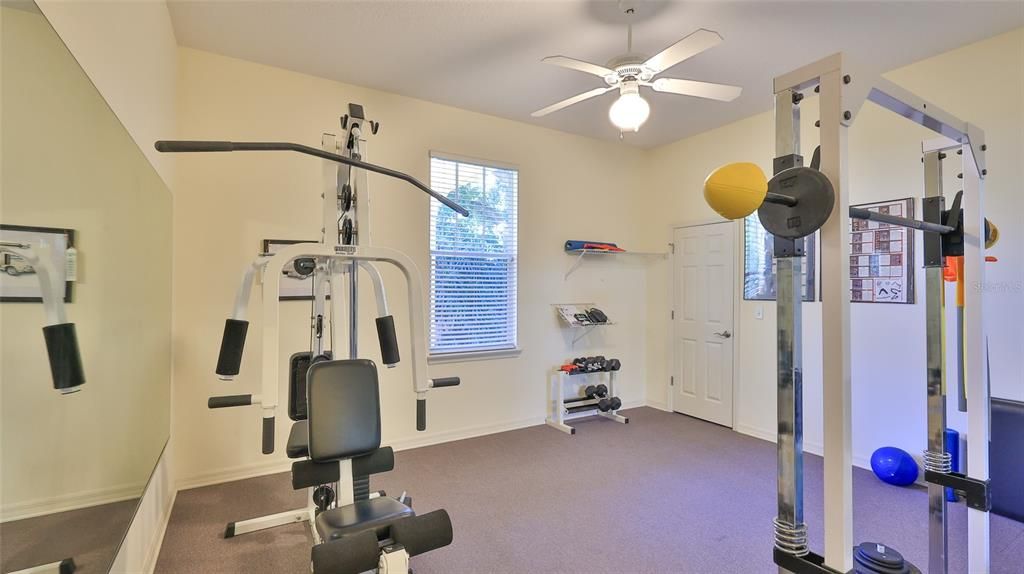 For Sale: $750,000 (3 beds, 2 baths, 2520 Square Feet)