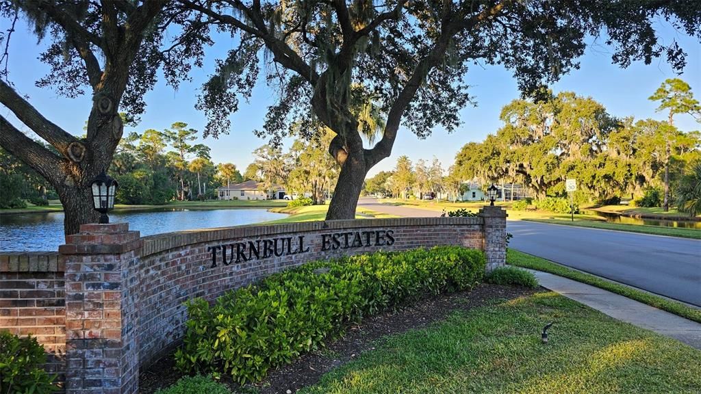 For Sale: $750,000 (3 beds, 2 baths, 2520 Square Feet)