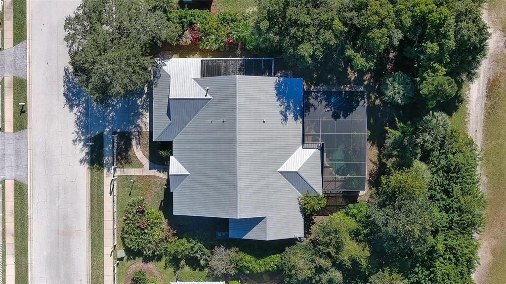 For Sale: $750,000 (3 beds, 2 baths, 2520 Square Feet)