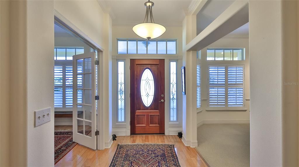 For Sale: $750,000 (3 beds, 2 baths, 2520 Square Feet)