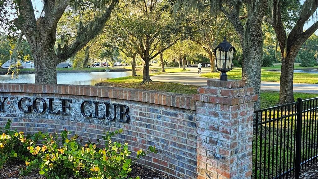 For Sale: $750,000 (3 beds, 2 baths, 2520 Square Feet)