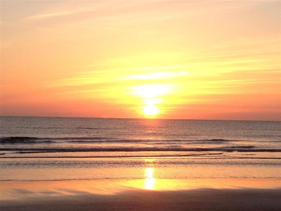 For Sale: $750,000 (3 beds, 2 baths, 2520 Square Feet)