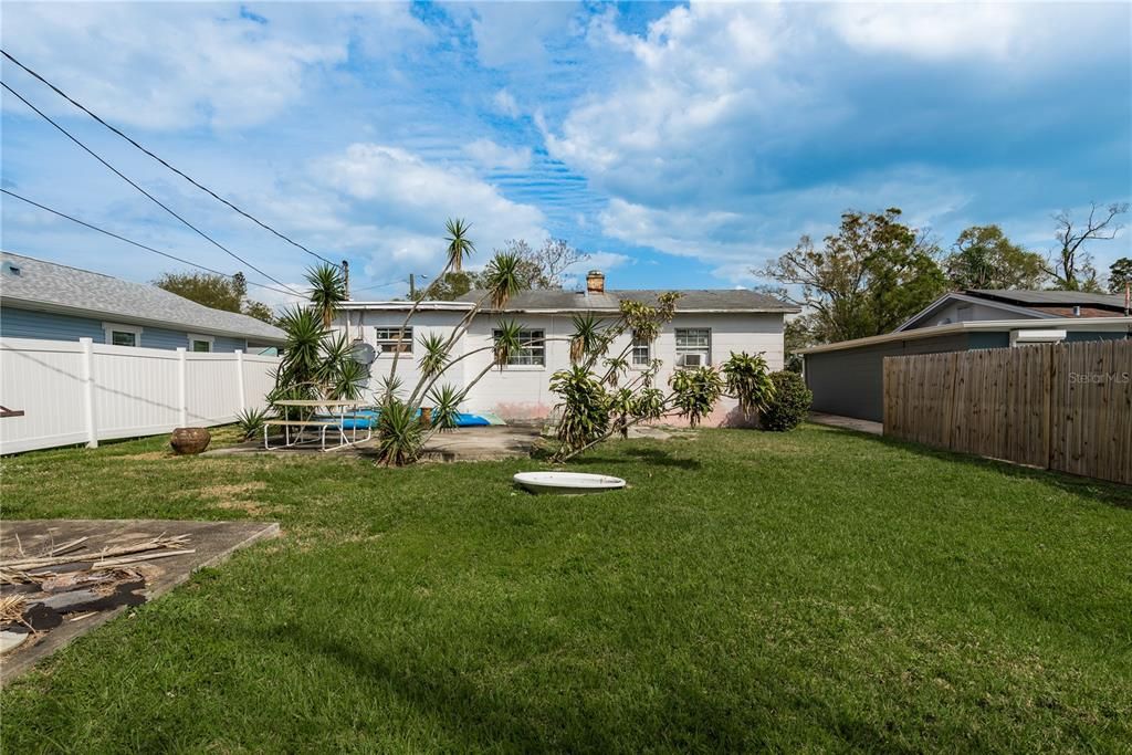 待售: $199,000 (2 贝兹, 1 浴室, 756 平方英尺)